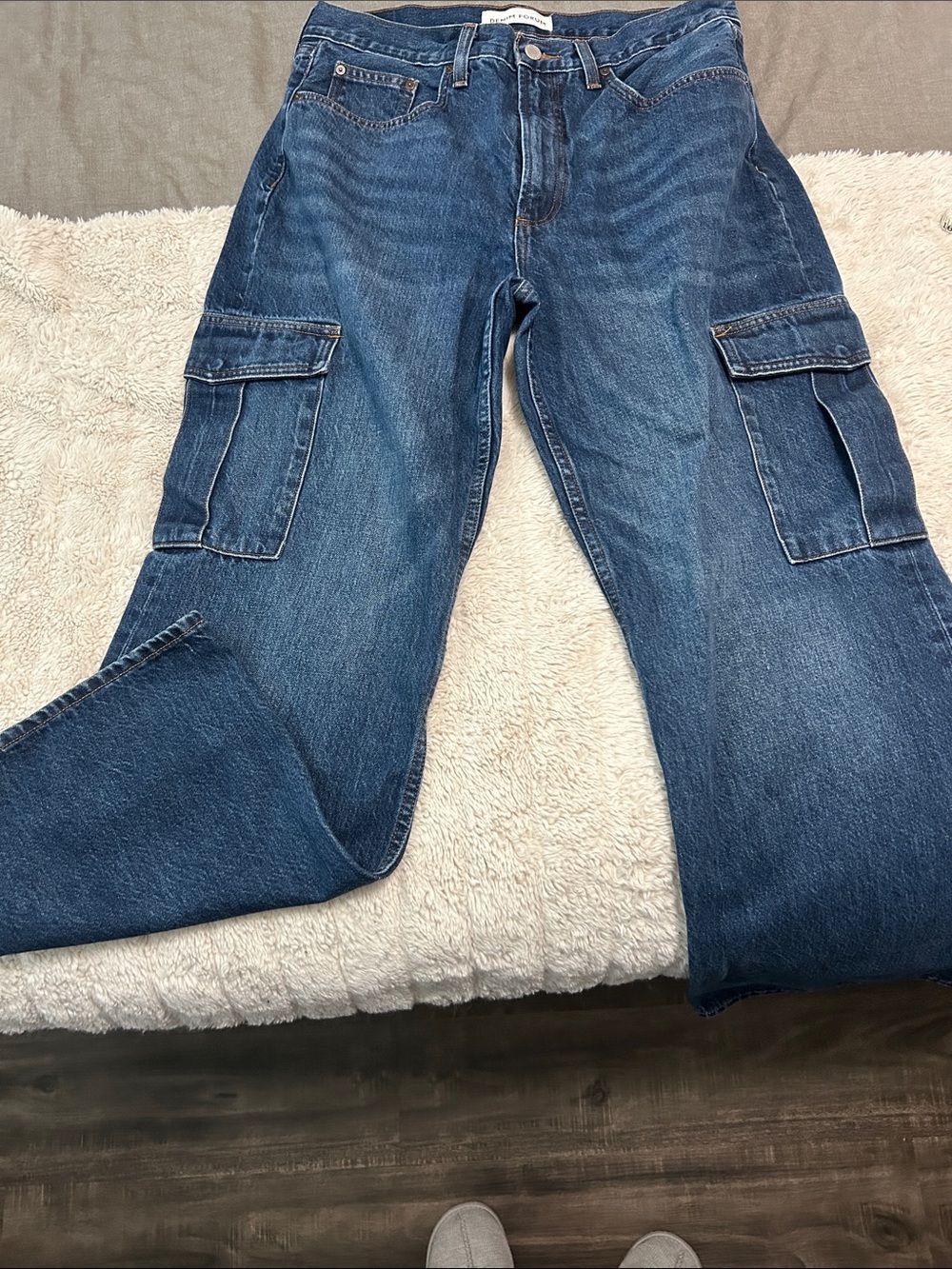 Denim Forum Blue Farrah High Rise Cargo Jeans with Side Flap Pockets Sz 32